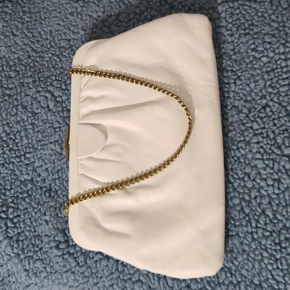 Clutch Contessa